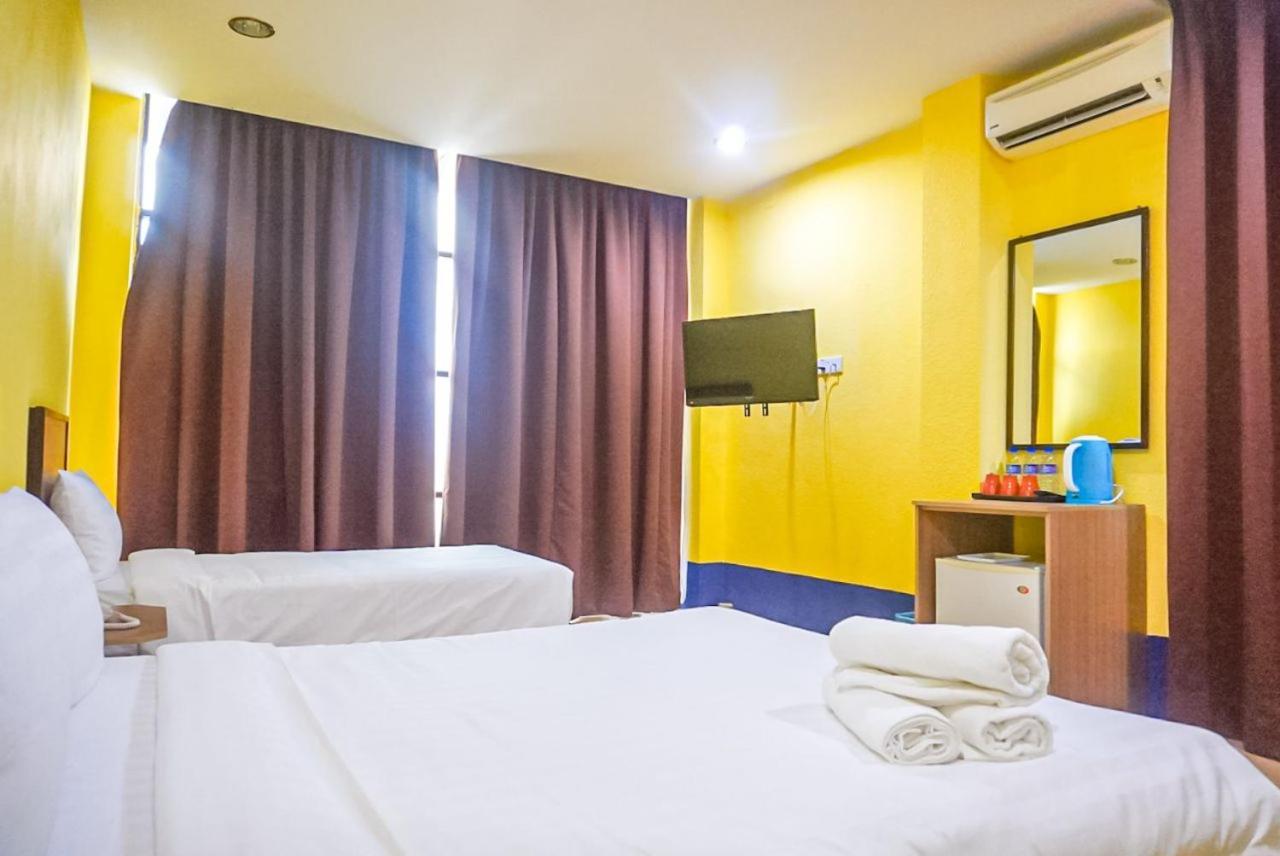 Hotel Zamburger Airport Kota Bharu Ngoại thất bức ảnh